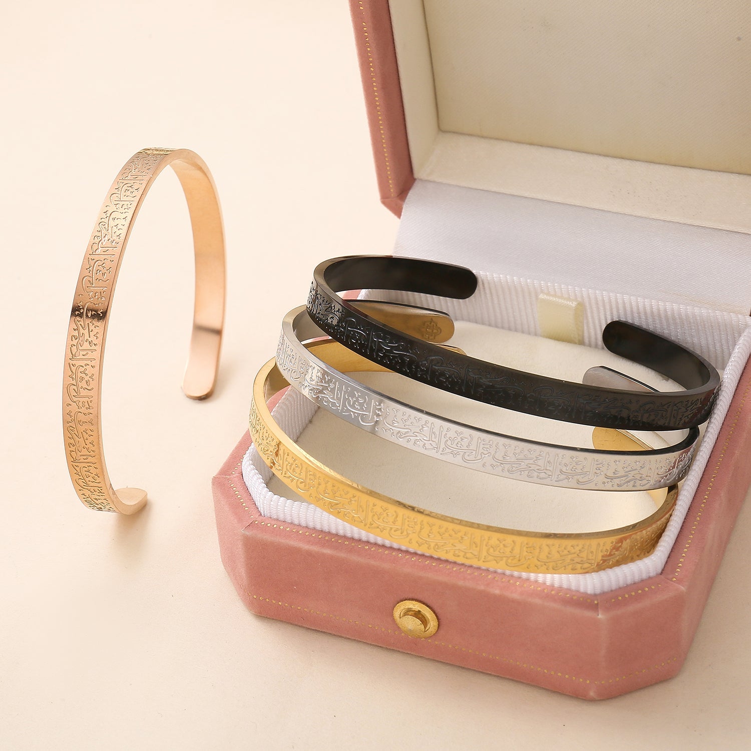 Arabesque Jewelry Collection