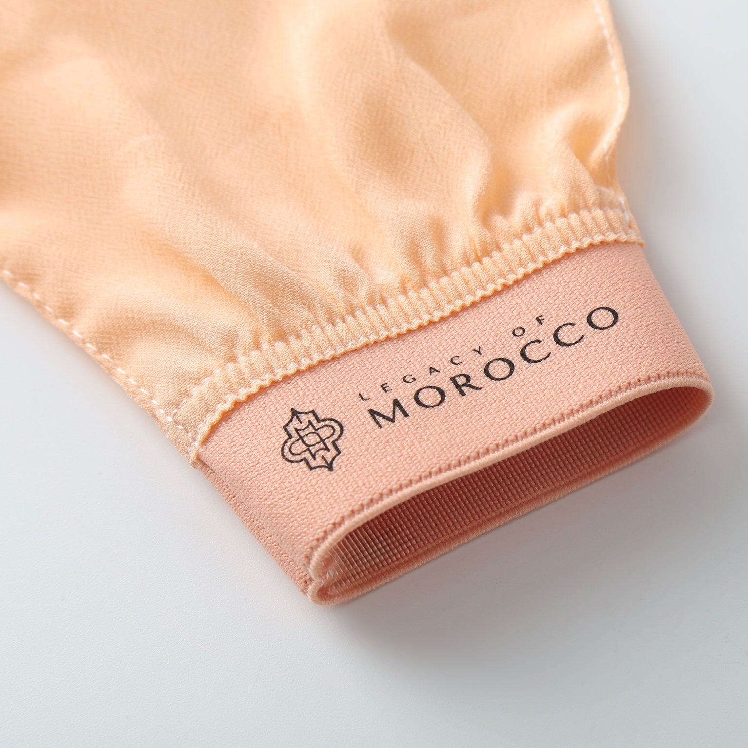 Mănușa exfoliantă facială